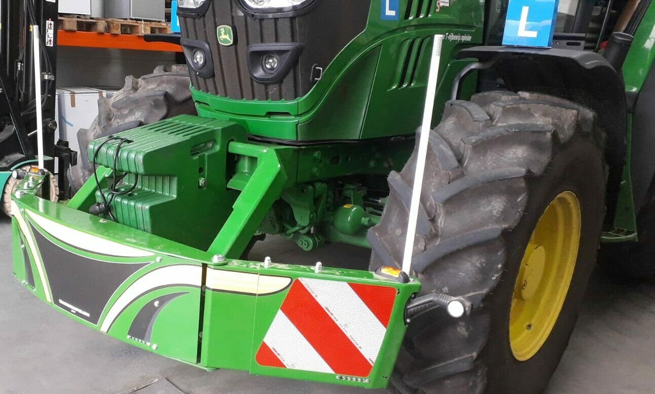 tagfahrlicht-traktor-gewichtsblock-traktorbumper-frontgewicht-johndeere-gewichtsblok-tractorbumper-trekkerbumper-trekkeraccessoires